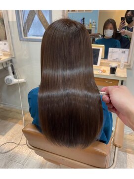 ジーナ 本八幡(Zina) 大人かわいい20代30代40代小顔ショコラベージュ Zina本八幡