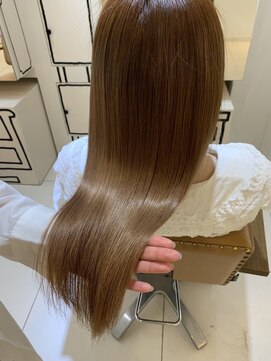 シックスバイギンザロンド 名古屋(six by ginza Lond) 柔らか艶ストレート