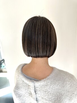 リノア 鵠沼海岸(LINOA) デザインカラー/レイヤーカット/ウェットヘア/オリーブベージュ