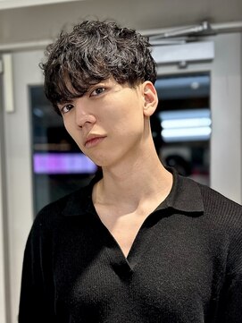 ロンドアンメゾン 原宿(Lond un Maison.) フェザーパーマニュアンスパーマダウンパーマメンズカット