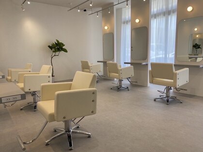 アグ ヘアー アイハ 藍住店(Agu hair aiha)の写真