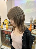 ブリーチ1回でできるミルクティーベージュシャギーウルフ