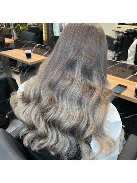 ラピス 大阪アメ村店(Lapis) グラデーション