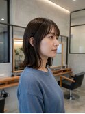 切りっぱなしミディアムボブ