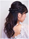 サイド編み込みハーフアップ・結婚式や二次会におすすめ