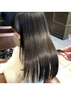 ロアナ 六本木(LOANA ROPPONGI) 柔らさを出した縮毛矯正