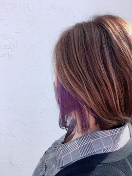 ロンド(Le rond) ブルーバイオレットなインナーカラーの　　　ボブ