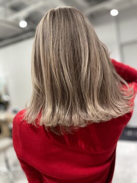 アヴァンス 京橋店(AVANCE) ハイトーンベージュ!シャドールーツバレイヤージュ