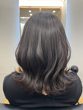 リュクスバトーバイトリコ 船橋南口店(Luxe BATEAU by tricot) 外ハネミディアム