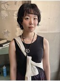 オン眉とショートウルフとパーマヘア