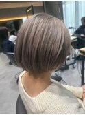 ホワイトグレージュ 似合わせカラー