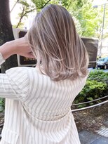 シオン(shion)&nbsp;マロンベージュホワイトブロンド似合わせカット_ba345161