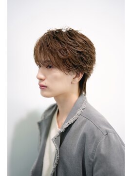 オーシャントーキョーウエスト 心斎橋 (OCEAN TOKYO WEST) ラウンドマッシュフェザーショートウルフ