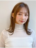 小顔 前髪 レイヤーカット ホワイトグレージュ"