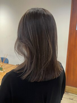 ダンボ(DUMBO) 【kacho】ハイライトカラー　くすみグレージュ　白髪ぼかし