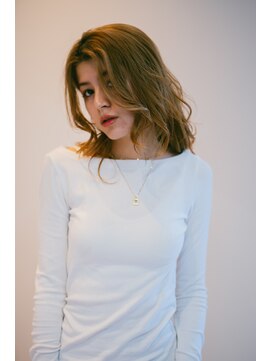 ピンナップガール(PiNup GirL) 海外ミディアム　　茅ヶ崎/湘南