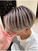 ホワイトブロンドシルバーグレージュバレイヤージュ