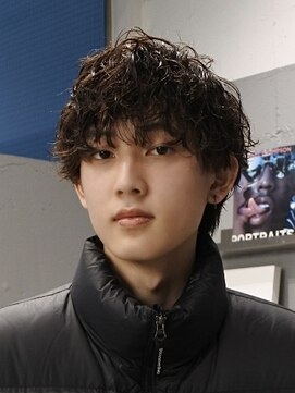 ゼストプール(ZEST POOL) 動きを魅せる。シャドウパーマ