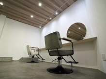 コキリ(kokiri)の雰囲気(1階は広々空間♪)