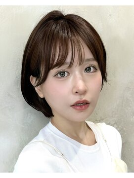 アフロート ルヴア(AFLOAT RUVUA) 【岩田莉奈】40代50代の似合わせカットで若見えショートボブ新宿
