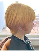 カプーア(capooa) イエロー系ショートヘア