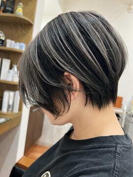 グランヘアー 大町店(GRANHAIR) コントラストカラー×ハンサムショート