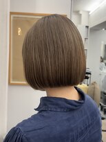 シベルバレー 横浜(sibell)&nbsp;20代30代切りっぱなしボブタッセルボブ顔周りレイヤーオリーブ