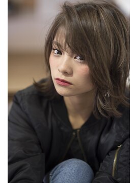 カリン(carin) 【carin 那覇 真嘉比】バレイヤージュレイヤーボブ