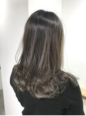 恵比寿_外国人風バレイヤージュ_レイヤーロブ_グレージュ