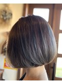 大人可愛いラウンドボブ