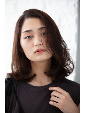 リル 7F 銀座(Rire) 【Rire-リル銀座-】大人の気品漂うパーマ