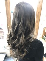 クラウド ナイン ブランシュ(CLOUD Nine blanche) グレージュ×ハイライト