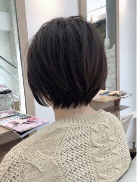 シエル(ciel) ５０代ふんわり丸みショート☆白髪染め