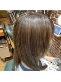透明感ブラウン×白髪ぼかしハイライト