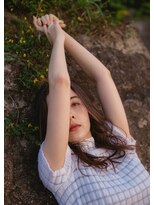 エウペ 渋谷(WEUPE)&nbsp;斜めバング/グレージュカラー/デザインカラー/シルキーベージュ