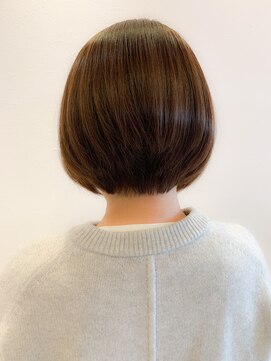 シェリアン(CHERIEN) METEOメテオオーガニックカラー☆前下がりショートボブ　40代編