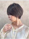 くびレイヤーシアーグレージュレイヤーカットショート横浜鶴ヶ峰