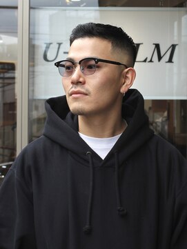 ユーレルム(U-REALM) フェザーアップ/スキンフェード/クロップスタイル/フェード