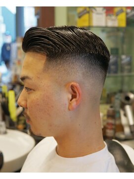 ザチョップショップ キチジョウジ(THE CHOP SHOP KICHIJOJI) サイドパート+スキンフェード