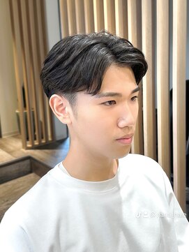 ハレ ヘアサロン(Hale hair salon) Haleビジネス刈り上げショートセンターパートニュアンスパーマ