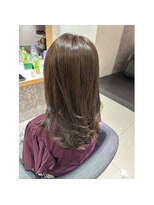 アース オーセンティック 越谷レイクタウン店(EARTH Authentic)&nbsp;赤味消しオリーブグレージュレイヤーカット透明感ヘア