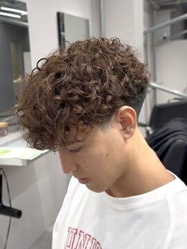 ササ 京都河原町店(33 SASA) プードルパーマ テーパーフェード京都四条河原町