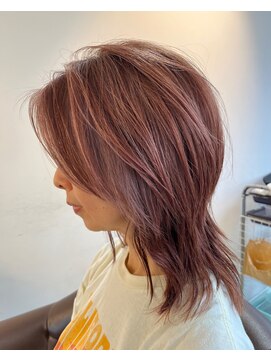 ビハインドザカーテン(BEHIND THE CURTAIN) レイヤーミディ×くせ毛を活かしたミディアムレイヤーヘア