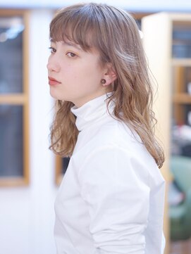 ソエル(soell) 【soell】ハイトーンベージュを厚みのあるボブで◇