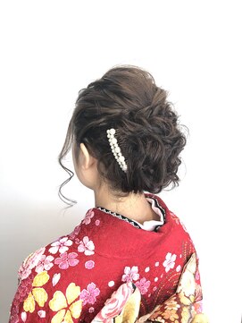 アヤナ バイ アヤラ(ayana by ayala) ふんわりアップ〈浦安 美容室〉