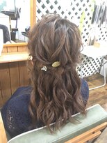 エクラ(e'clat)&nbsp;ゆるふわハーフアップ