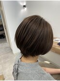 襟元スッキリボブ　髪質改善