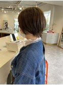 襟足あり丸みショートスタイル