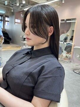 グロー 大宮(GLROW) □ 韓国大宮顔周りレイヤーカットウルフカットくびれ