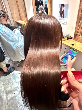 アルーシェ 新宿店(Alushe) グレージュ×髪質改善
